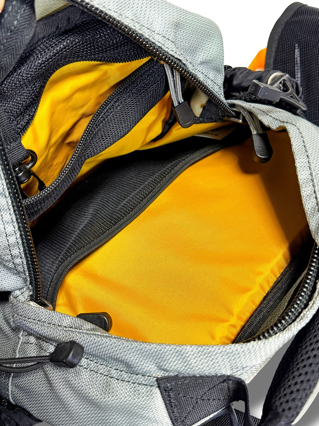 1990s MARMOT WALKABOUT TRAVEL BAG