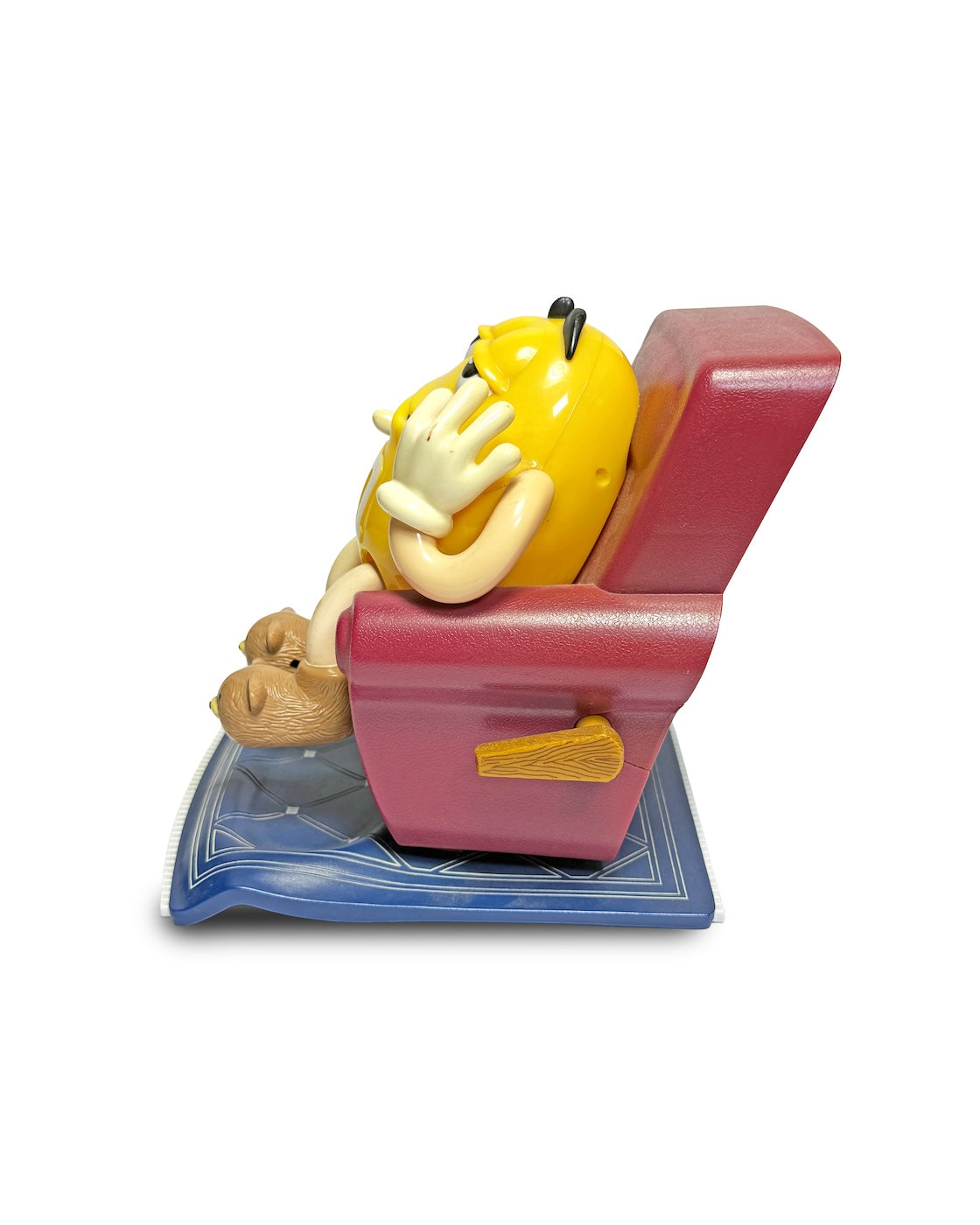 1999 m&m's LA-Z-BOY DISPENSER